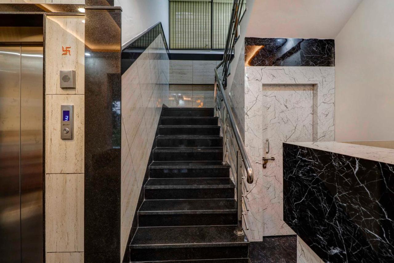 Super Collection O Global Stay Near Kengeri Bus Terminal Metro Station Bangalore Exterior photo