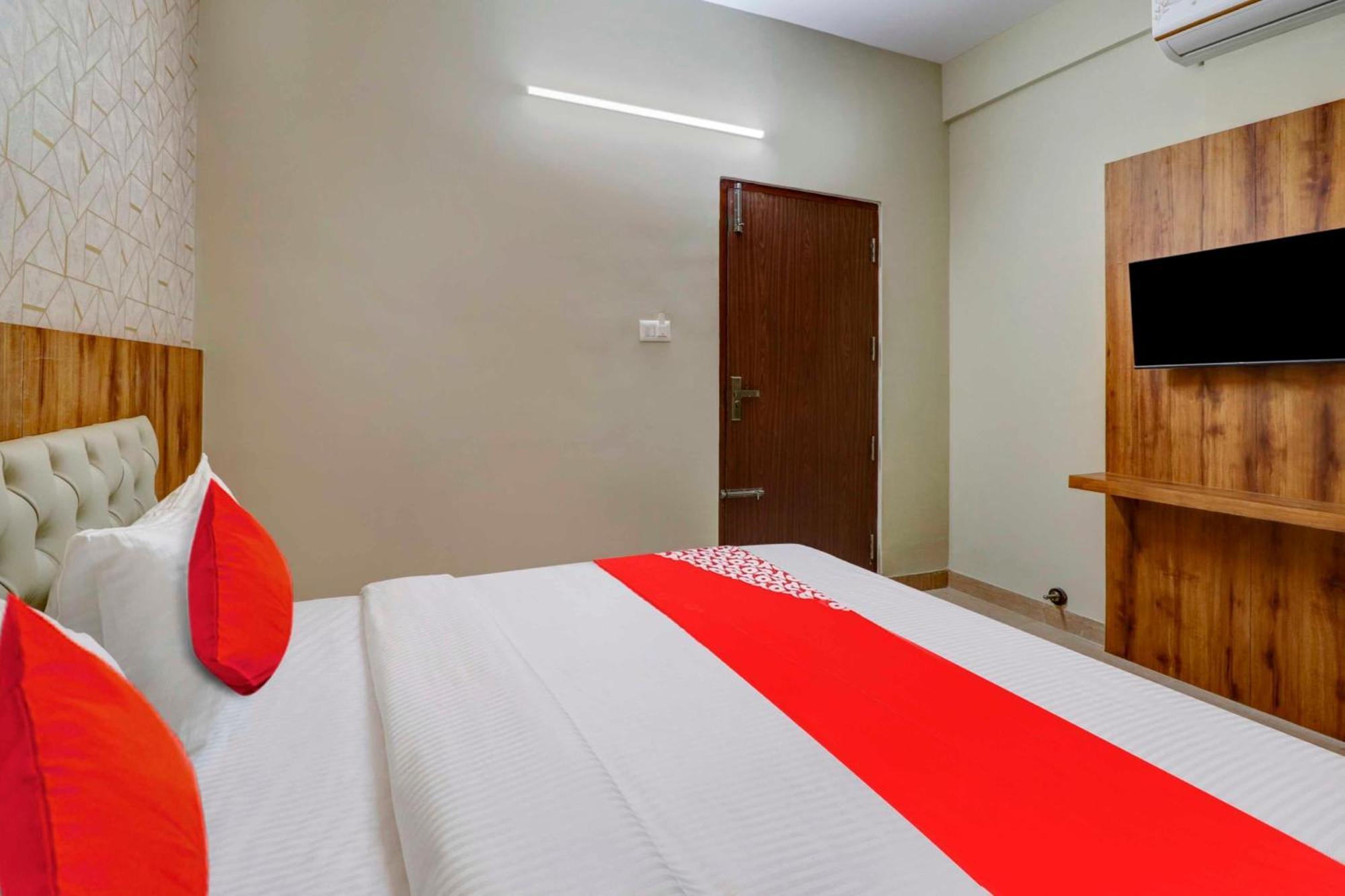 Super Collection O Global Stay Near Kengeri Bus Terminal Metro Station Bangalore Exterior photo